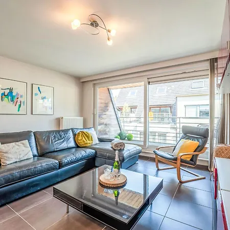 아파트 Ter Duyne With Balcony By Interhome